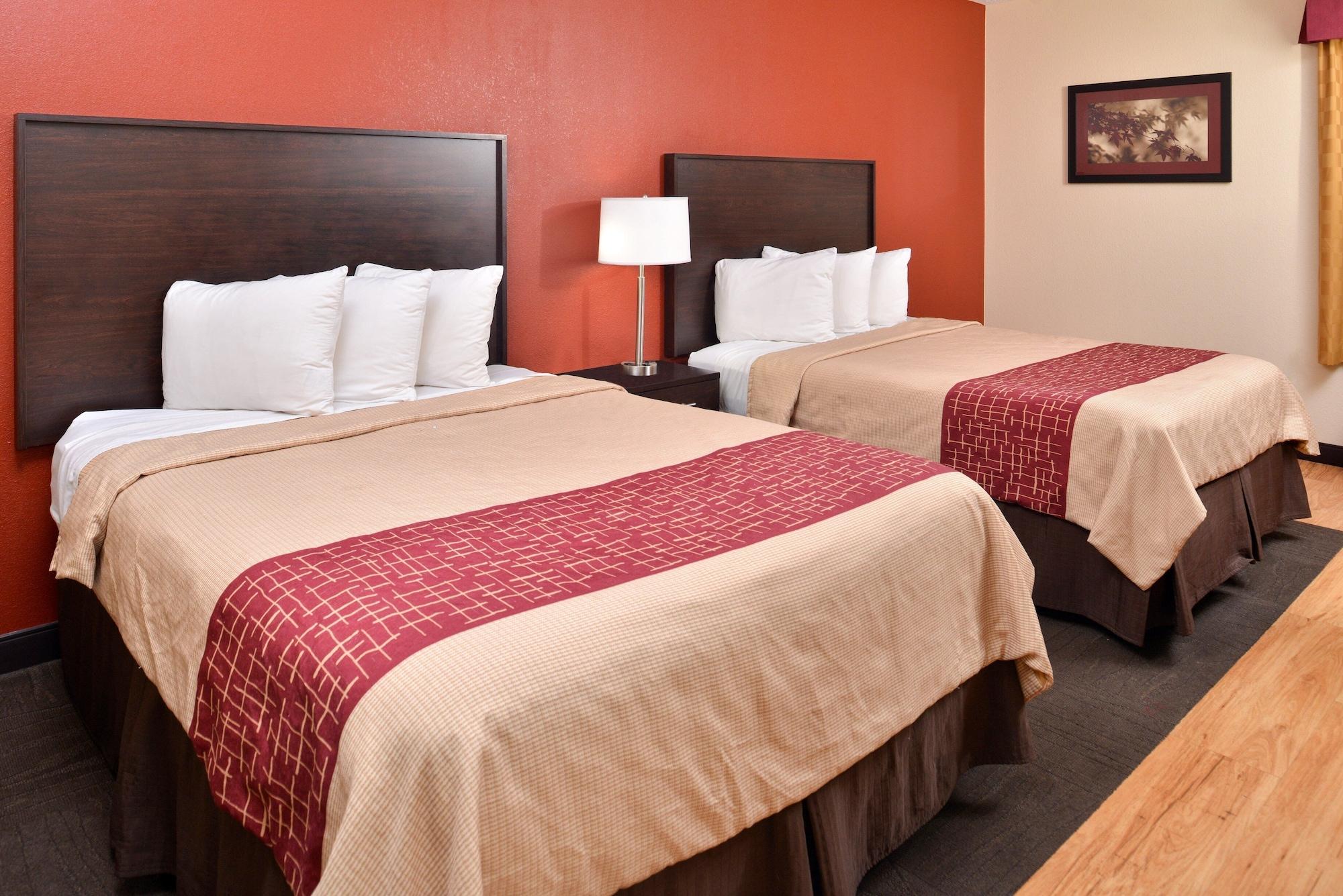 Red Roof Inn & Suites Columbus West Broad Bagian luar foto
